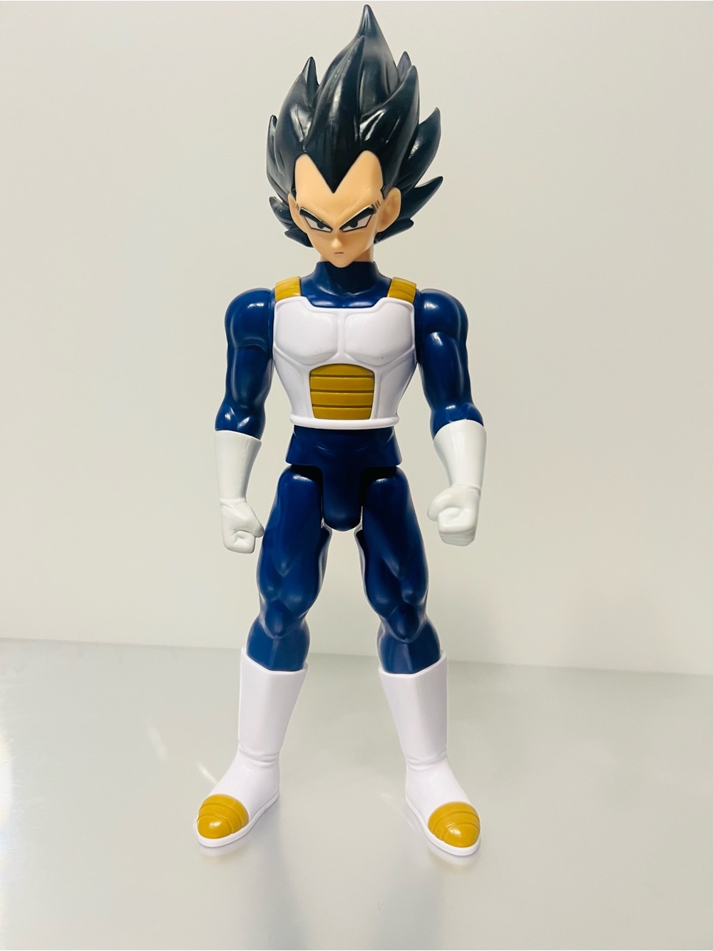 Dragon Ball- Vegeta, 12" Action Figure. Usted, Good Conditions